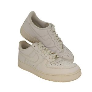 Nike Air Force 1 Mens Pre-owned Triple White Sneakers - sz. 11
